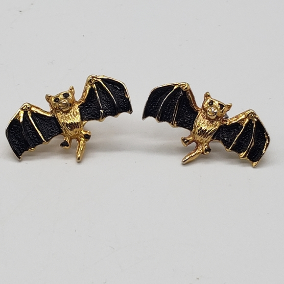 Vintage Jewelry - Vintage Flying Bat Halloween Stud Earrrings